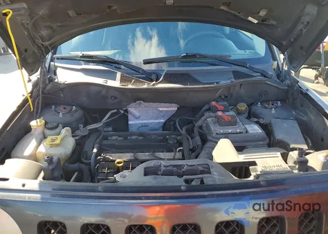 2014 Jeep Patriot Sport z USA, uszkodzony, nr VIN 1C4NJPBA4ED694919